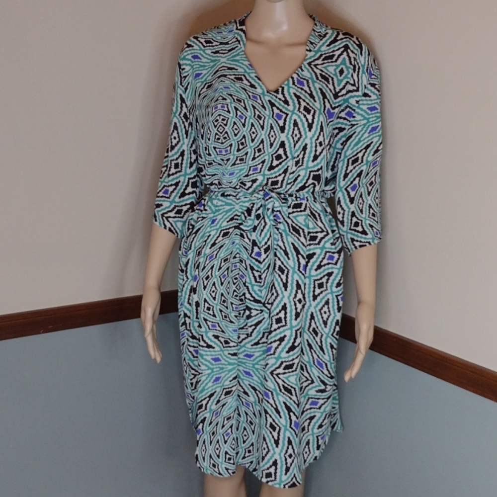 Kim & Cami V-Neck Dress
